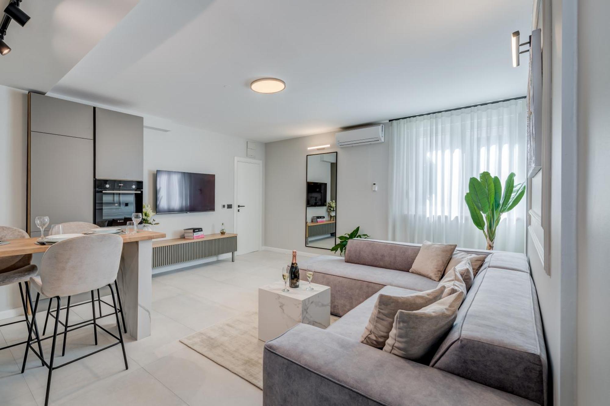 Beachfront Apartment Сплит Екстериор снимка